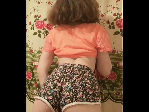 ❤️ Sexy mladá kočka svléká šortky před kamerou. ❌ Super porno u porna cs.pornjk.ru ❌️❤